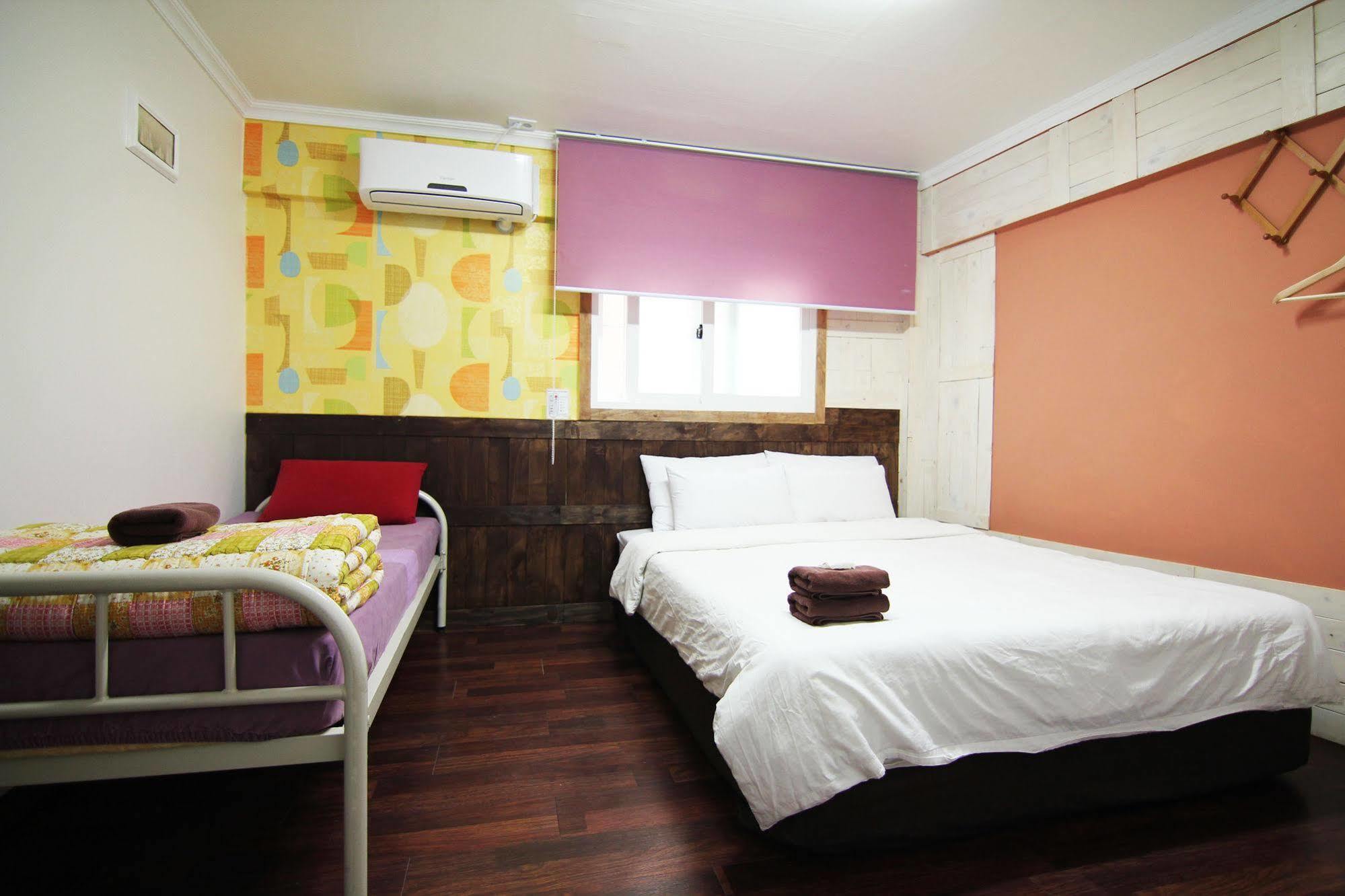 Ostello Banana Backpackers *