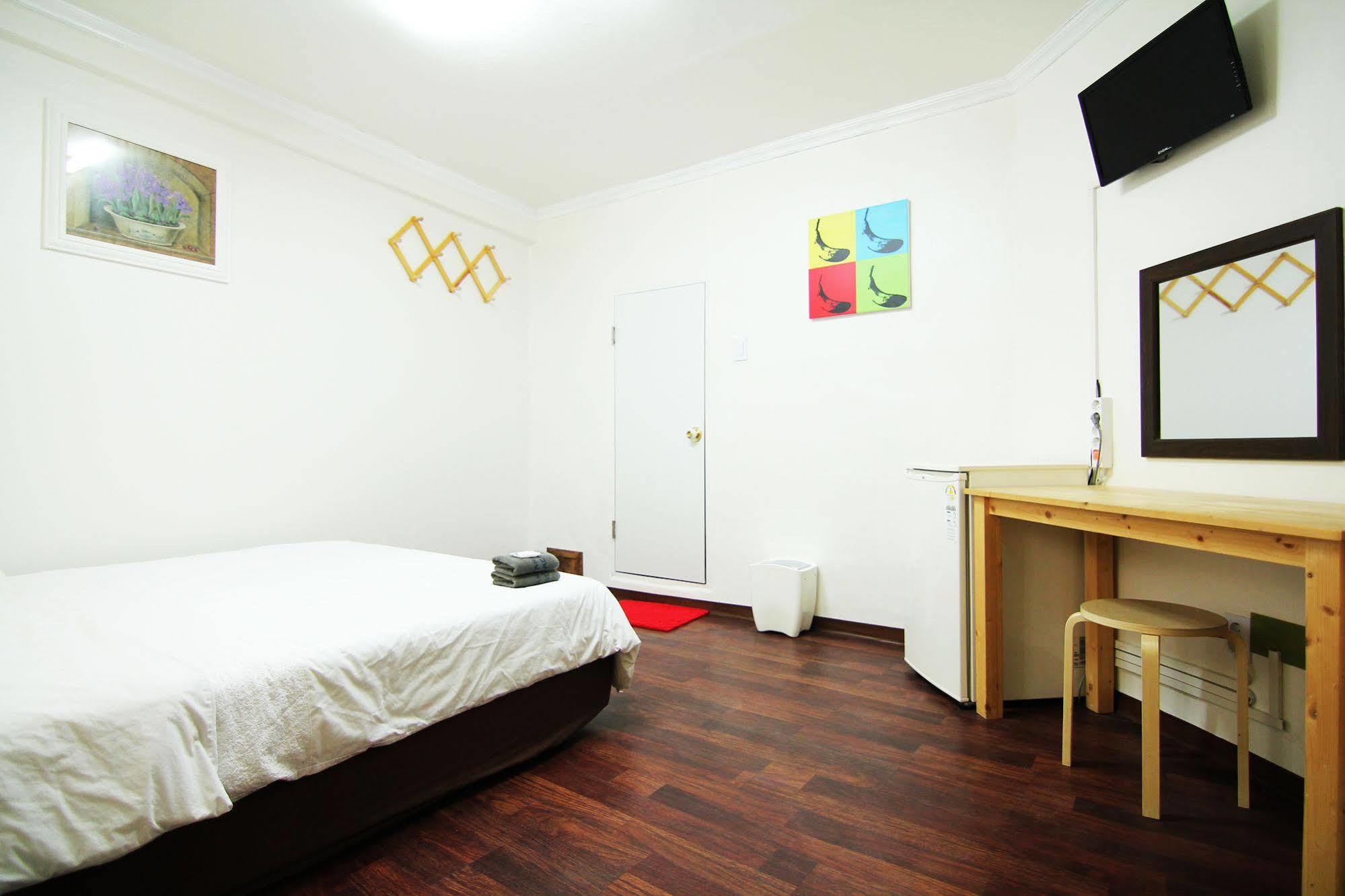 Asrama Banana Backpackers